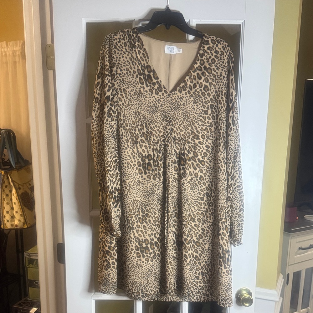 Brand New! Time and Tru Animal Print Long Sleeve Dress